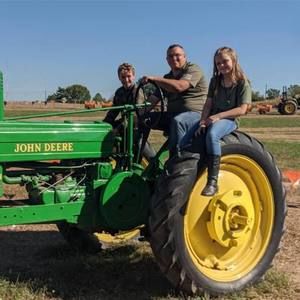 Meet your Posher, Robert